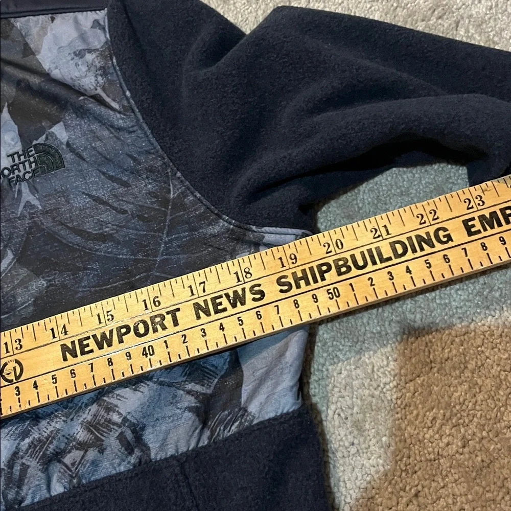 The North Face 200 Tundra Denali fleece jacket in Blue floral camo Size M - Picture 12 of 12